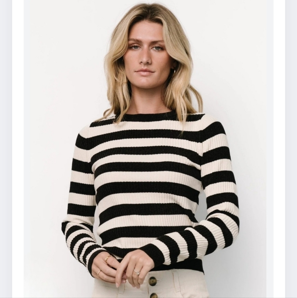 Marled XL Black & White Striped Ribbed Sweater F-2652